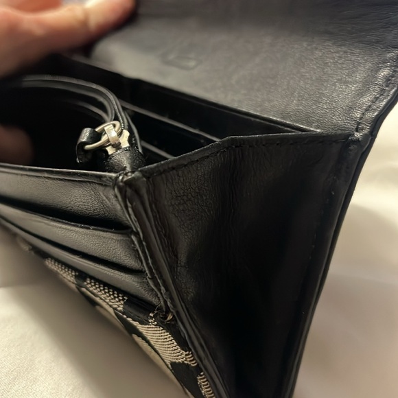 Coach Wallet - Picture 8 of 8